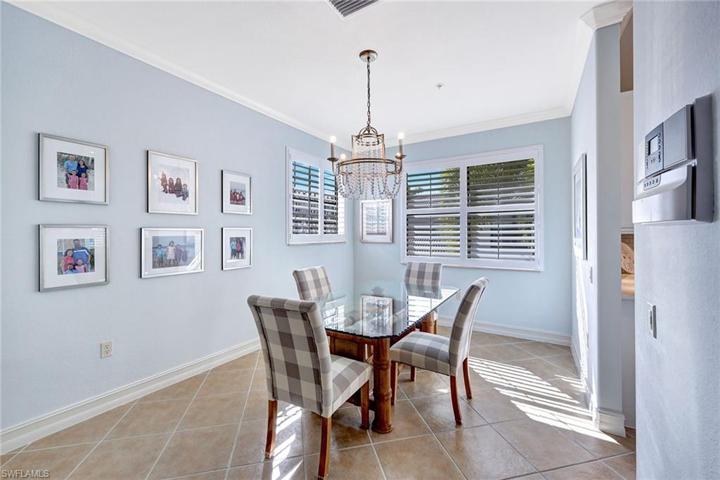 10482 Smokehouse Bay DR # 201, NAPLES FL 34120