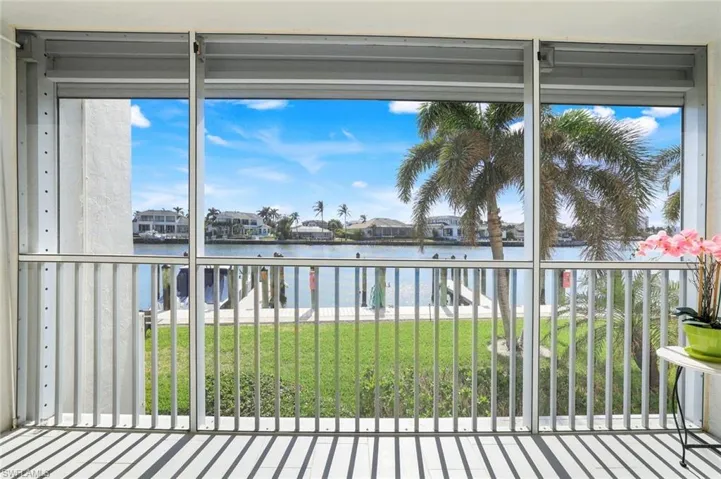 Relax and enjoy the view. Watch the fish jumping and pelicans soaring. Gorgeous sunsets!