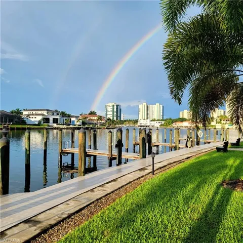 Dock area For Pelican Point East.