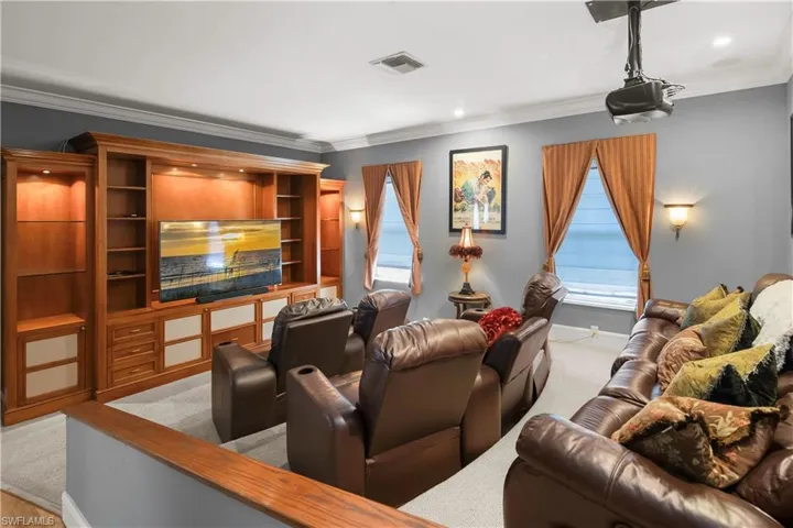 649 Bow Line Dr, Naples, Florida 34103