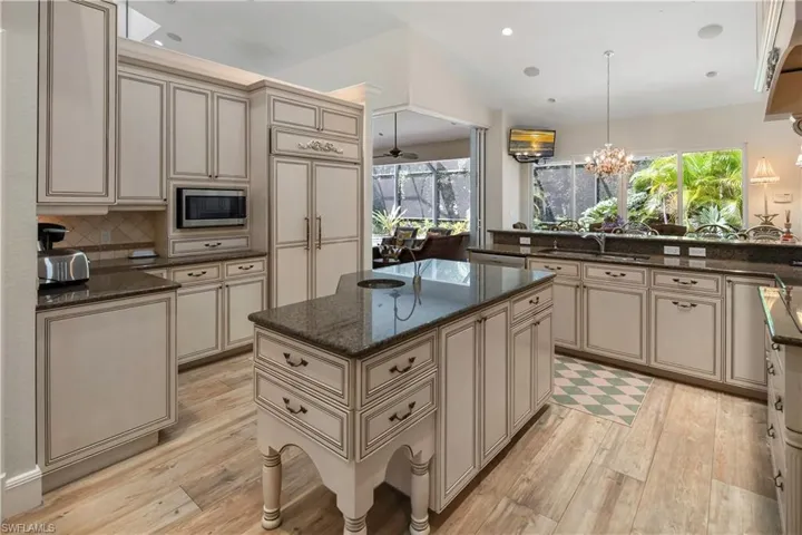 Island in Kitchen