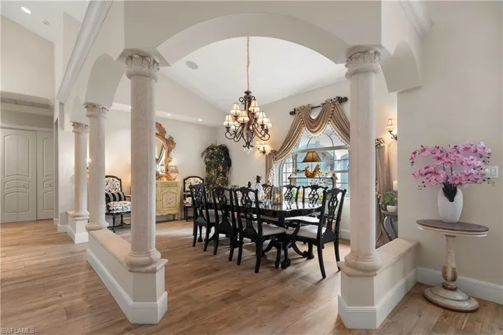 Cozy Dining Room