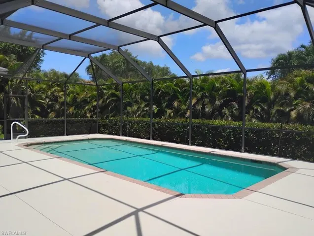 1909 Fairfax Cir, Naples, Florida 34109