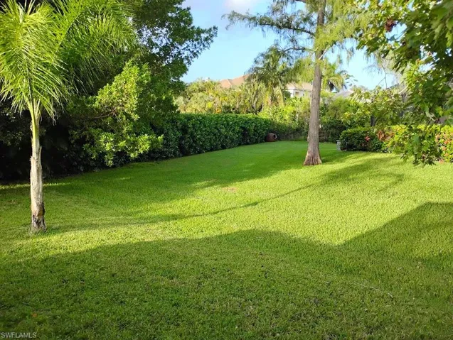 1909 Fairfax Cir, Naples, Florida 34109