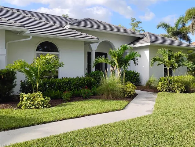 1909 Fairfax Cir, Naples, Florida 34109