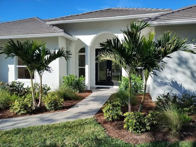 1909 Fairfax Cir, Naples, Florida 34109