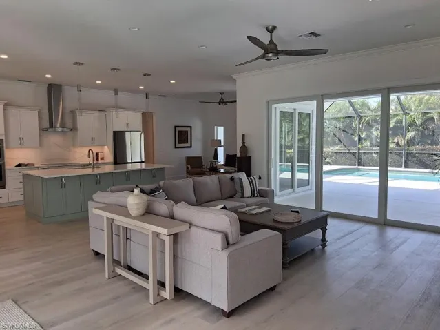 1909 Fairfax Cir, Naples, Florida 34109