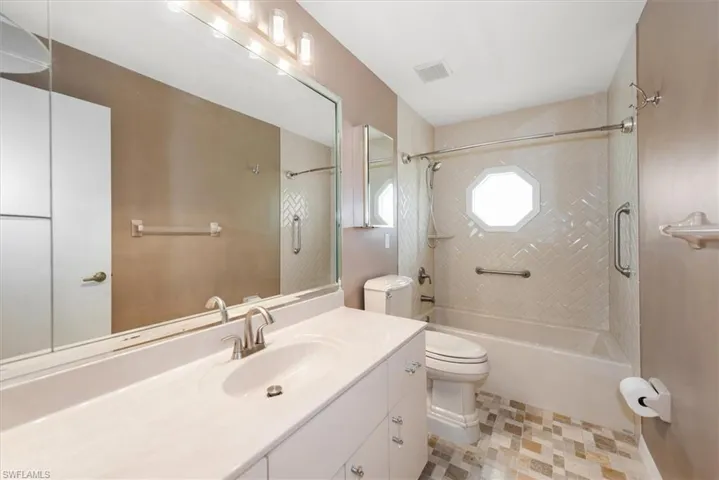 20023 Lake Vista Cir N, Lehigh Acres, Florida 33936
