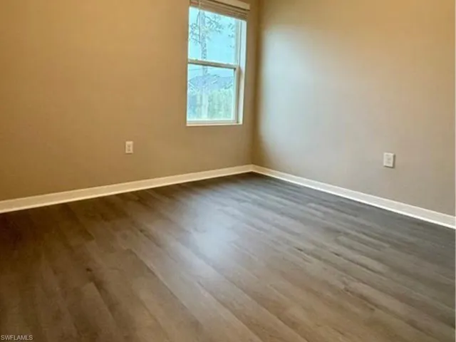 17541  Lee  RD, Fort Myers, FL 33967