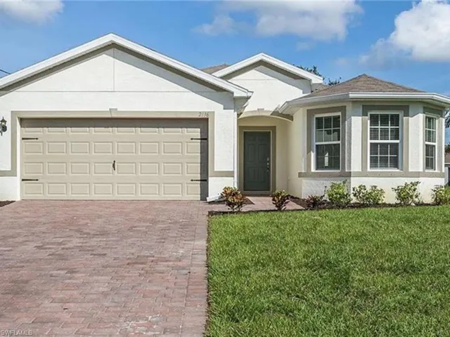 17541  Lee  RD, Fort Myers, FL 33967