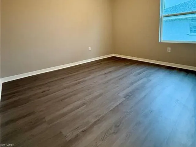 17541  Lee  RD, Fort Myers, FL 33967