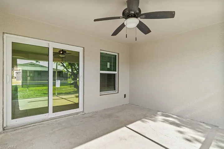 View of patio / terrace with ceiling fan