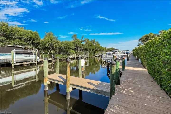 15930 Catalpa Cove Dr, Fort Myers, Florida 33908