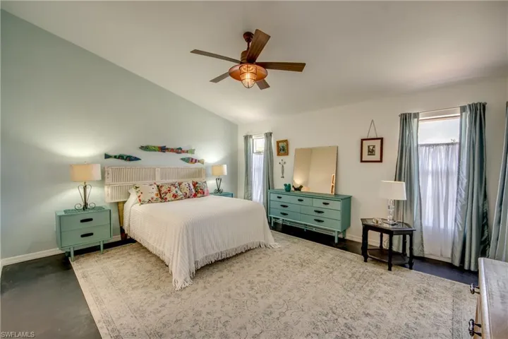 SPACIOUS MASTER BEDROOM SUITE