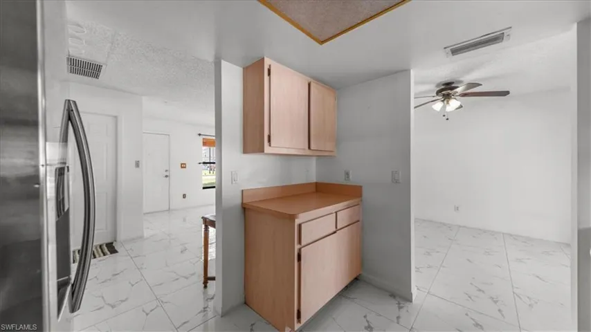 1717 Se 11th Ter, Cape Coral, Florida 33990