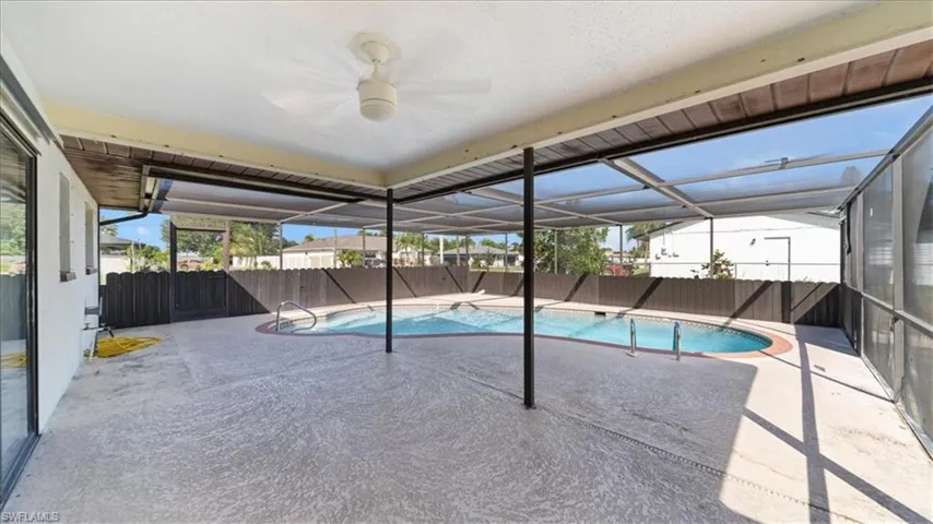 1717 Se 11th Ter, Cape Coral, Florida 33990