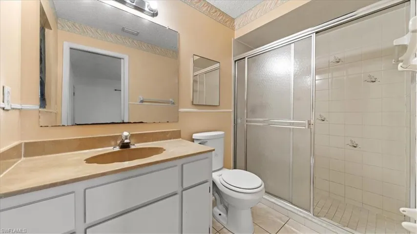 1717 Se 11th Ter, Cape Coral, Florida 33990