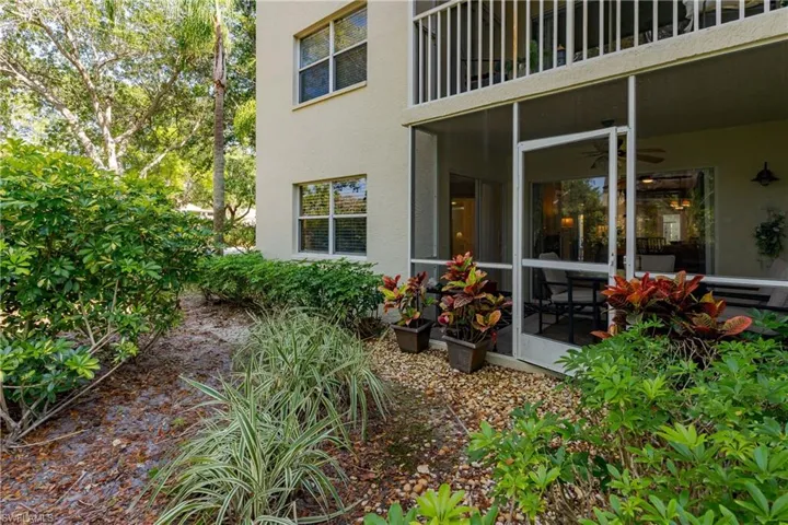 15445 Cedarwood Ln # 104, Naples Fl 34110