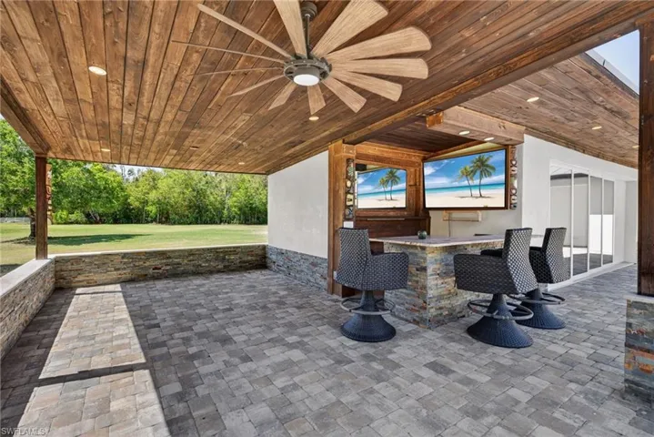 Outdoor Bar/ Cabana Area