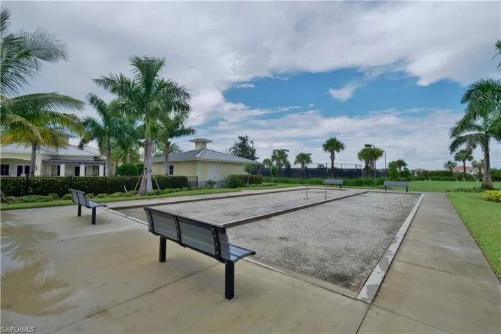 2284 Dancy St, Naples, Florida 34120