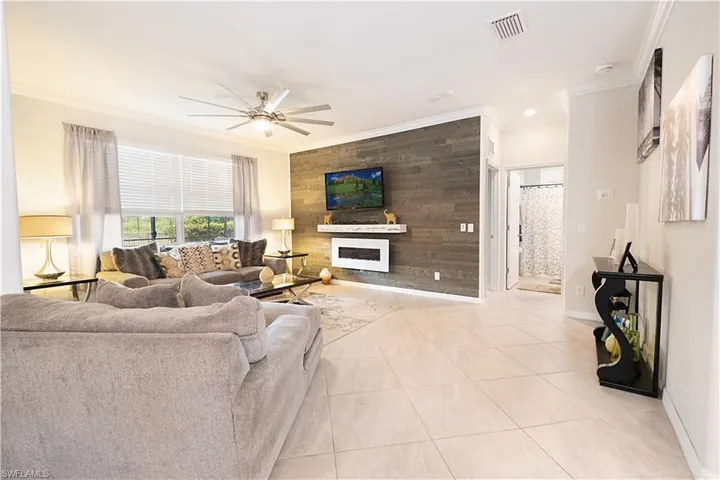 2284 Dancy St, Naples, Florida 34120