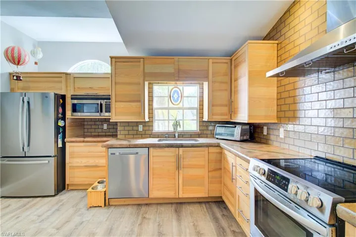 1145 Moon Lake Dr, Naples, Florida 34104