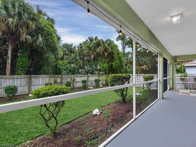 Room For Lounging Chairs & Outdoor Dining Set