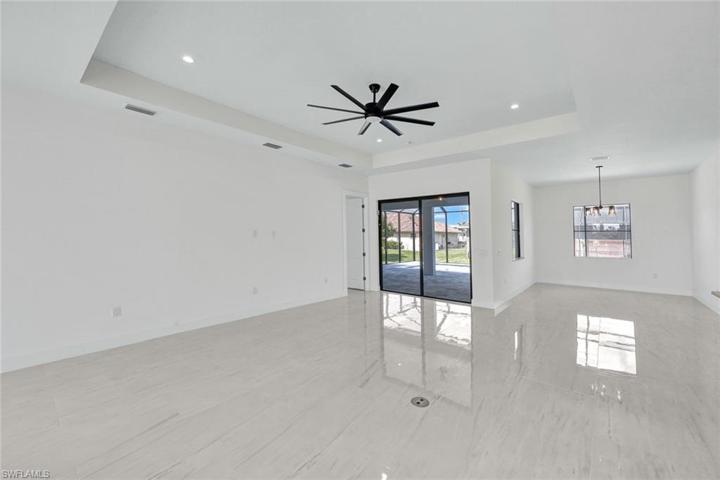 Tray ceiling in master bedroom