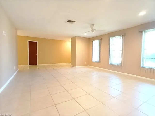 1326 Se 23rd Ter, Cape Coral, Florida 33990