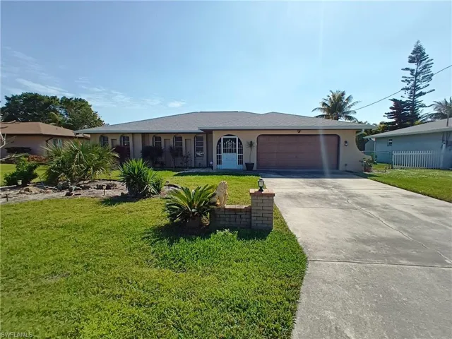 1326 Se 23rd Ter, Cape Coral, Florida 33990