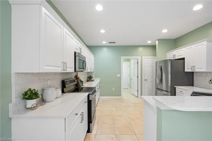 9463 Oak Strand Dr, Estero, Florida 34135
