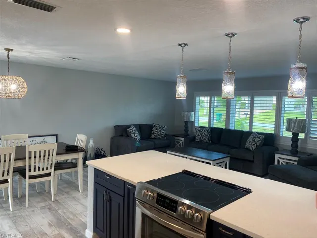 5259 Skylark Ct, Cape Coral Fl 33904