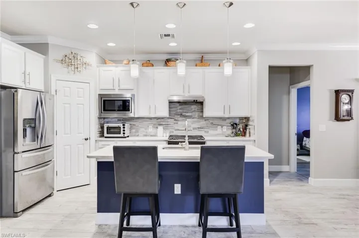 6607  Everton  CT, Fort Myers, FL 33966