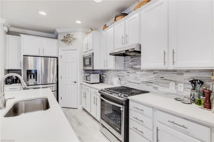 6607  Everton  CT, Fort Myers, FL 33966