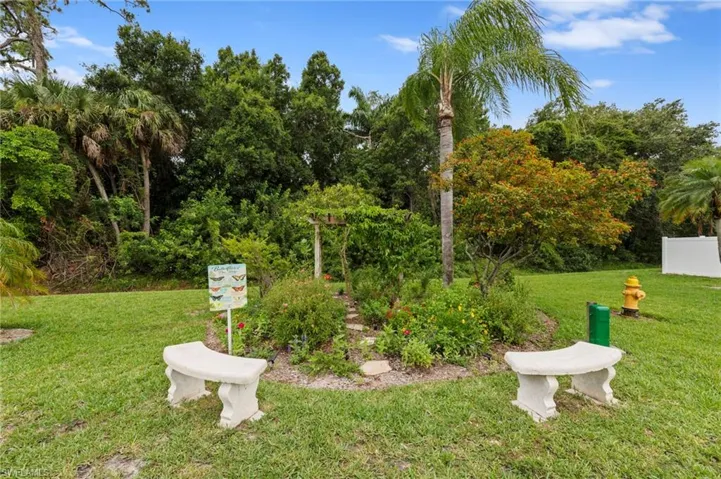 9970 Sailview Ct 20, Fort Myers, Florida 33905