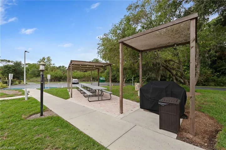 9970 Sailview Ct 20, Fort Myers, Florida 33905