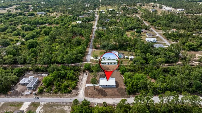 Birds eye view of property