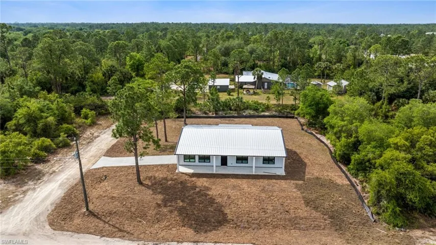 Bird's eye view with a view of trees