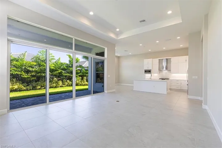 2745 Durham Cir, Naples, Florida 34112