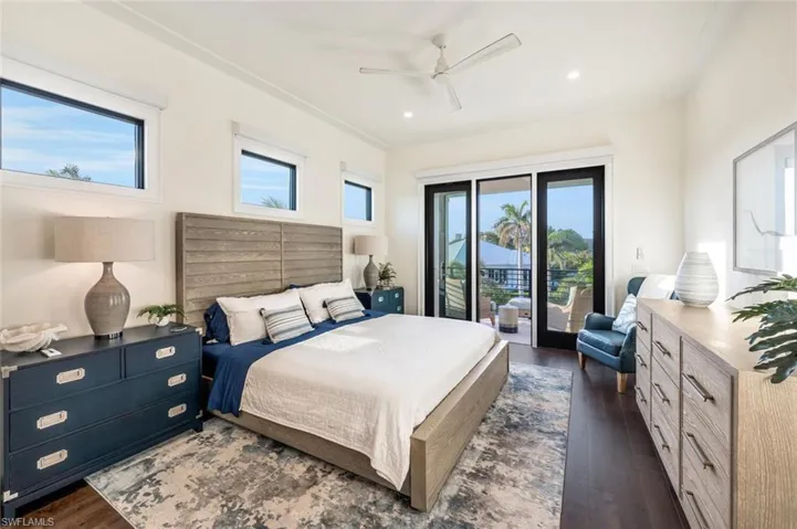 Upstairs En-suite Bedroom
