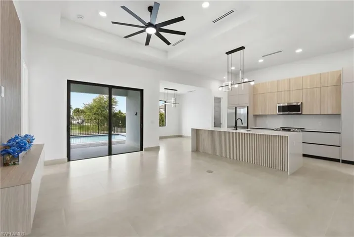 1232 Hancock Bridge Pkwy, Cape Coral, Florida 33990