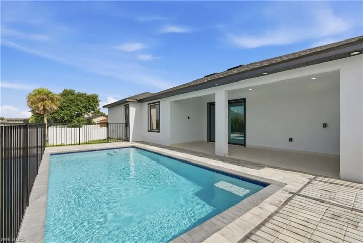 1232 Hancock Bridge Pkwy, Cape Coral, Florida 33990