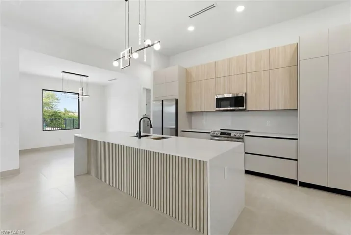 1232 Hancock Bridge Pkwy, Cape Coral, Florida 33990