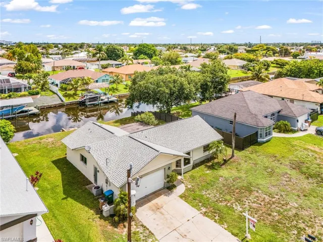 1435 Se 14th St, Cape Coral, Florida 33990