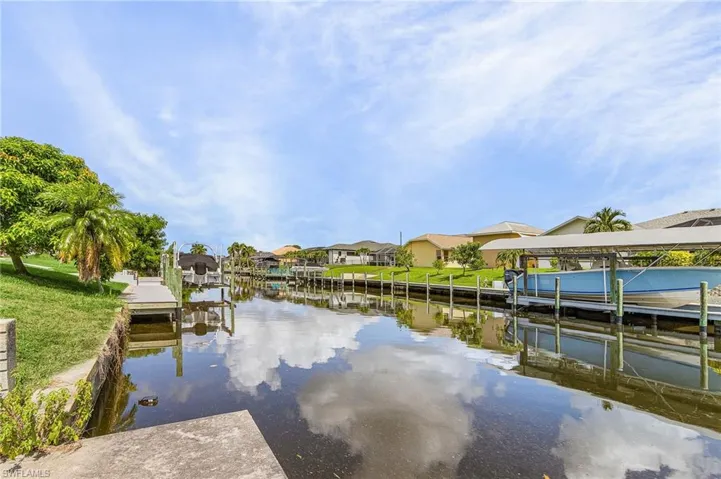 1435 Se 14th St, Cape Coral, Florida 33990
