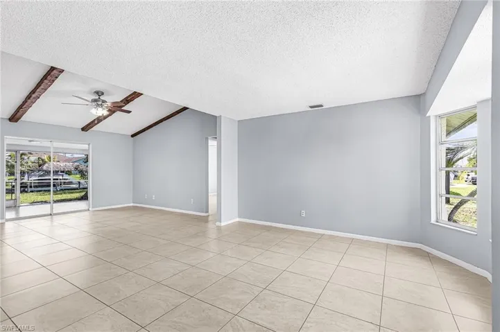 1435 Se 14th St, Cape Coral, Florida 33990