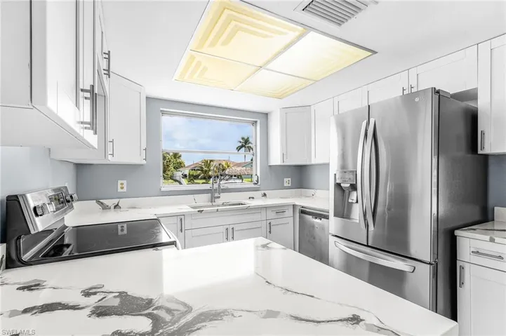 1435 Se 14th St, Cape Coral, Florida 33990
