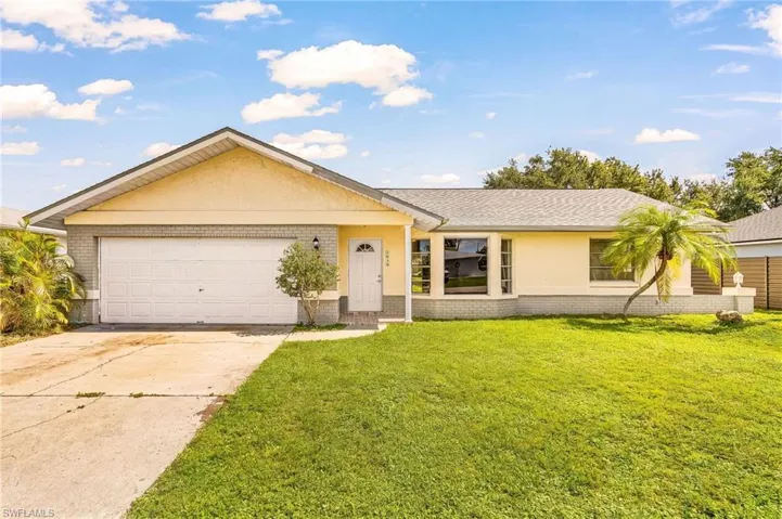 1435 Se 14th St, Cape Coral, Florida 33990