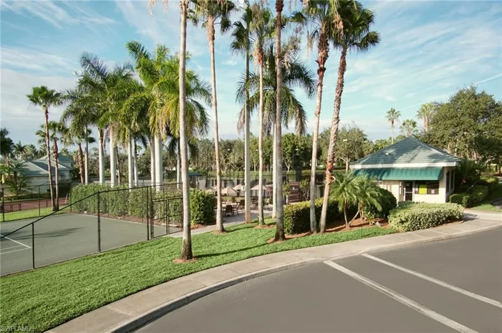 4740  Stratford  CT, Naples, FL 34105