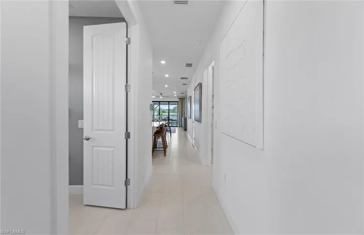 Exterior/interior photos are of staged model home. Illustration purposes only.